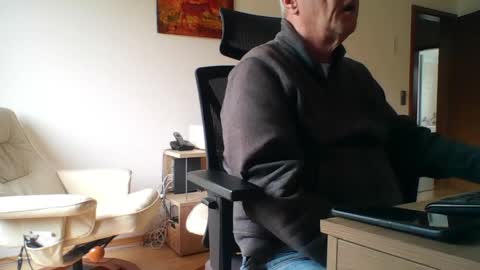 Snapshot of camcologne chatting on April 2, 2026, 12:36 pm camcologne online show from April 2, 2026, 12:36 pm
