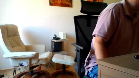 Snapshot of camcologne chatting on May 26, 2026, 8:32 am camcologne online show from May 26, 2026, 8:32 am