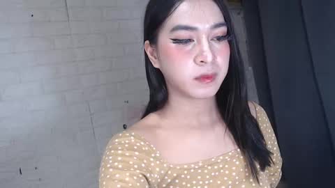 camela_star online show from December 30, 2024, 7:32 pm