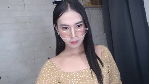 camela_star online show from February 1, 2025, 10:34 pm