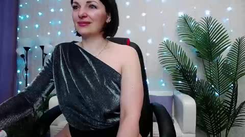 Snapshot of camelia_lillie chatting on May 11, 2026, 1:33 am camelia_lillie online show from May 11, 2026, 1:33 am