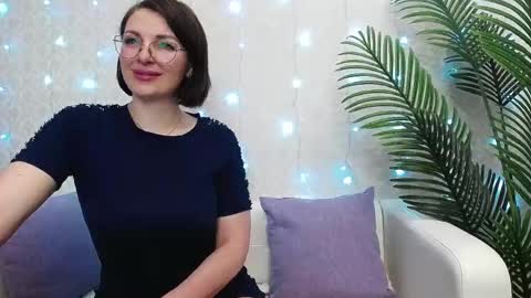 Snapshot of camelia_lillie chatting on May 15, 2026, 11:34 pm camelia_lillie online show from May 15, 2026, 11:34 pm