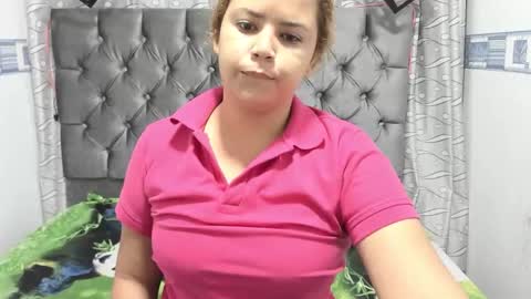 Snapshot of cameron_20_ chatting on October 12, 2025, 12:48 pm cameron_20_ online show from October 12, 2025, 12:48 pm