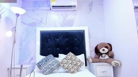  Cameron Cutee  online show from January 27, 2025, 7:03 pm