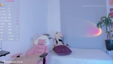 Lina  online show from December 10, 2024, 11:00 am