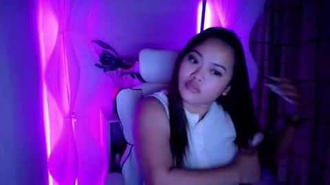 Jade online show from May 3, 2026, 10:27 pm