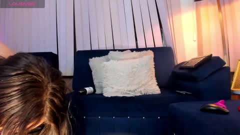 Snapshot of cami_cruzz chatting on February 23, 2025, 2:40 am Camila cruz online show from February 23, 2025, 2:40 am