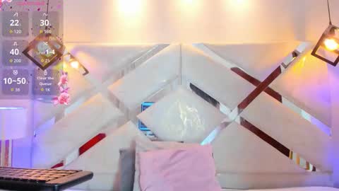 Snapshot of cami_rouxx chatting on October 9, 2025, 6:00 am cami_rouxx online show from October 9, 2025, 6:00 am