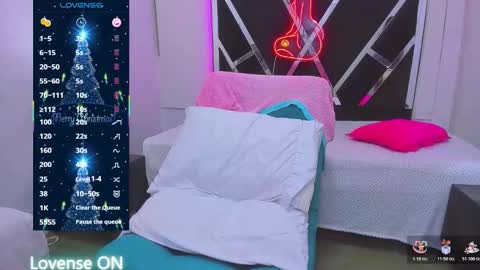 sophia online show from December 14, 2025, 3:06 pm