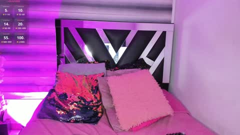 Snapshot of cami_suarez_ chatting on December 28, 2024, 9:31 am Cami online show from December 28, 2024, 9:31 am