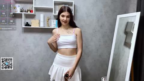 Snapshot of camienevius chatting on October 27, 2025, 12:09 pm Hello My name is Rina im new model here and little but shy but curious. online show from October 27, 2025, 12:09 pm