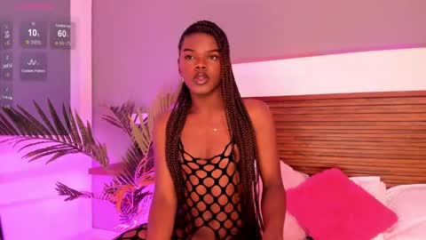 camiestrada online show from January 10, 2025, 7:46 am