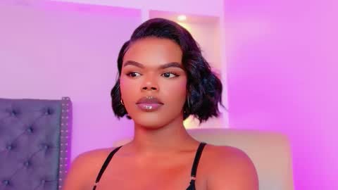 camiestrada online show from September 14, 2025, 9:30 am