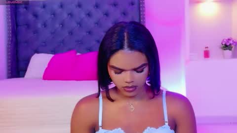 camiestrada online show from November 2, 2025, 1:19 am