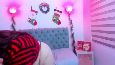 Camila Osorio online show from December 20, 2024, 7:01 am
