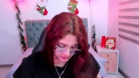Camila Osorio online show from December 27, 2024, 7:29 am