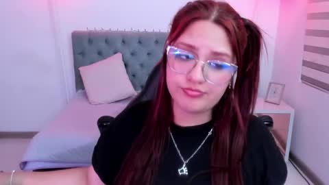 Camila Osorio online show from January 17, 2025, 9:49 am