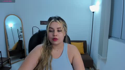 Snapshot of camiilaa1 chatting on January 10, 2025, 2:46 am Camila online show from January 10, 2025, 2:46 am