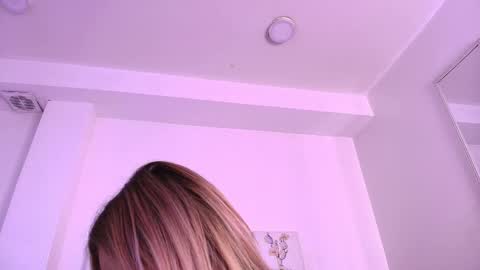 CamiilaGlow online show from October 27, 2025, 6:12 pm
