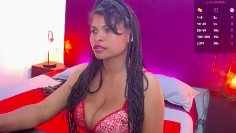 CamiilaReyes online show from February 4, 2025, 12:51 am