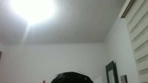 camil430405 online show from October 12, 2025, 11:37 pm