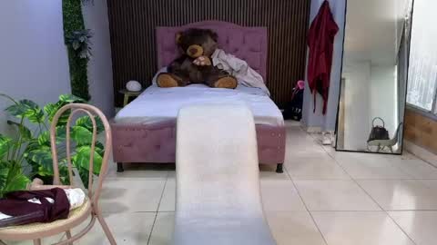 Camil online show from April 25, 2026, 1:41 pm