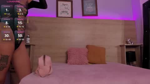 camila__montes online show from September 29, 2025, 12:54 pm