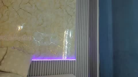 Cami online show from September 30, 2025, 10:42 am