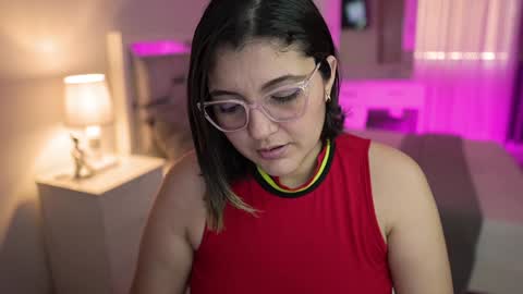 Snapshot of camila_buitrago chatting on December 15, 2024, 9:09 pm Camila buitrago online show from December 15, 2024, 9:09 pm