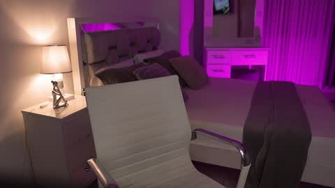 Snapshot of camila_buitrago chatting on December 20, 2024, 1:14 am Camila buitrago online show from December 20, 2024, 1:14 am