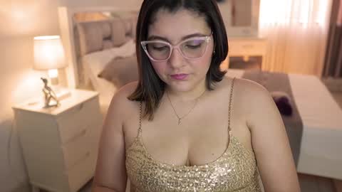 Snapshot of camila_buitrago chatting on December 23, 2024, 2:50 pm Camila buitrago online show from December 23, 2024, 2:50 pm