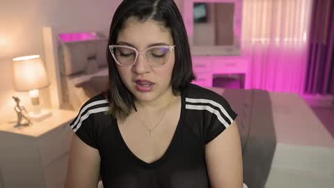 Snapshot of camila_buitrago chatting on December 25, 2024, 5:58 pm Camila buitrago online show from December 25, 2024, 5:58 pm