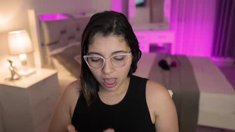 Snapshot of camila_buitrago chatting on December 30, 2024, 1:48 am Camila buitrago online show from December 30, 2024, 1:48 am