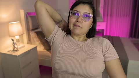 Snapshot of camila_buitrago chatting on January 13, 2025, 11:06 pm Camila buitrago online show from January 13, 2025, 11:06 pm
