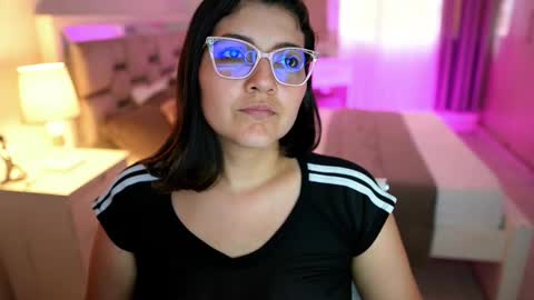 Snapshot of camila_buitrago chatting on March 9, 2025, 7:48 pm Camila buitrago online show from March 9, 2025, 7:48 pm