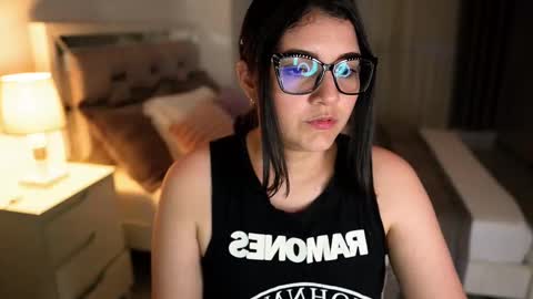 Snapshot of camila_buitrago chatting on September 15, 2025, 10:32 pm Camila buitrago online show from September 15, 2025, 10:32 pm