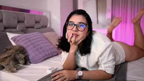 Snapshot of camila_buitrago chatting on September 30, 2025, 10:59 pm Camila buitrago online show from September 30, 2025, 10:59 pm