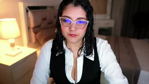 Camila buitrago online show from February 28, 2026, 12:00 am
