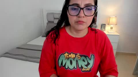 Camila buitrago online show from April 11, 2026, 10:47 pm