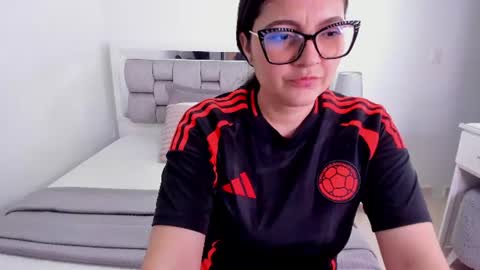 Camila buitrago online show from June 29, 2026, 12:17 am