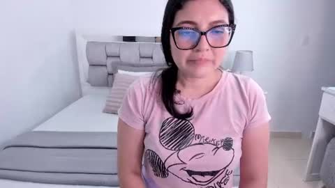 Camila buitrago online show from July 1, 2026, 12:56 am