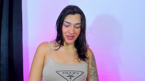  s online show from December 1, 2024, 5:35 pm