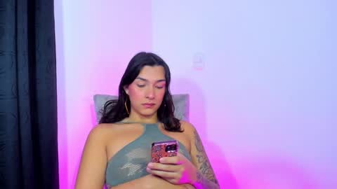  s online show from December 7, 2024, 1:36 am