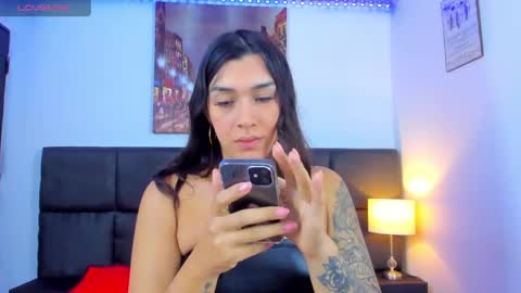  s online show from January 28, 2025, 12:54 pm