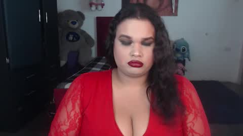 Snapshot of camila_fuenmayor chatting on December 2, 2025, 5:13 am online show from December 2, 2025, 5:13 am