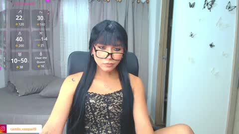 Cami vazques online show from December 1, 2024, 10:32 pm