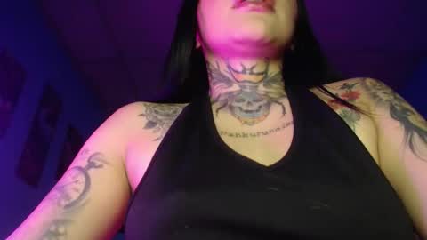 camila_love14 online show from March 1, 2026, 10:56 pm