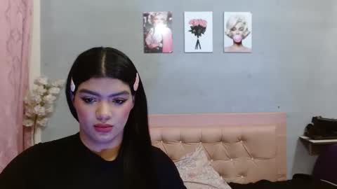 Snapshot of camila_meza chatting on April 16, 2026, 2:07 pm camila_meza online show from April 16, 2026, 2:07 pm