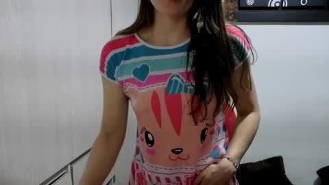 Camila ventura online show from November 9, 2025, 4:33 am