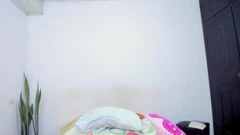 Snapshot of camilaa_foxxx chatting on May 5, 2026, 4:15 pm camilaa foxxx online show from May 5, 2026, 4:15 pm